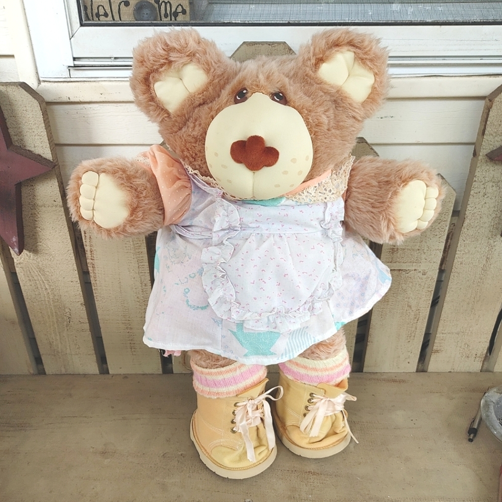 Furskins Hattie Vtg 1984 The Pie Baker of Moody Hollow 24” Plush Stuffed Bear